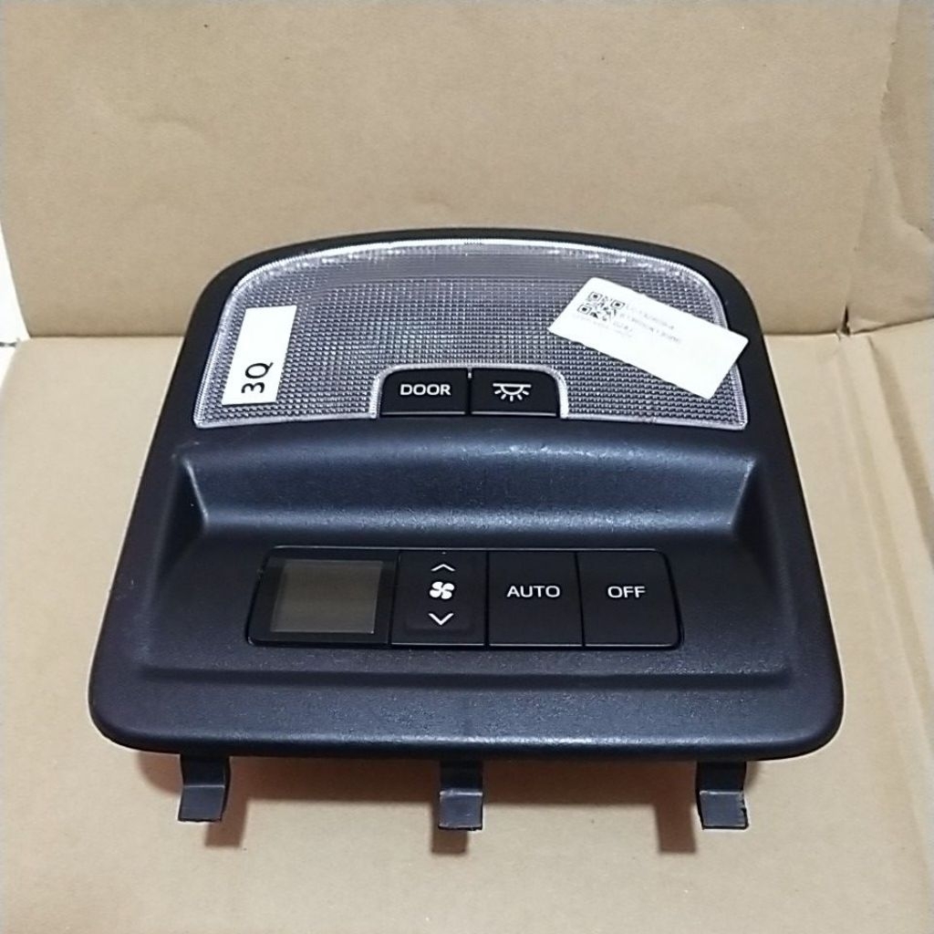 Lampu plafon tengah Toyota Fortuner vrz TRD original