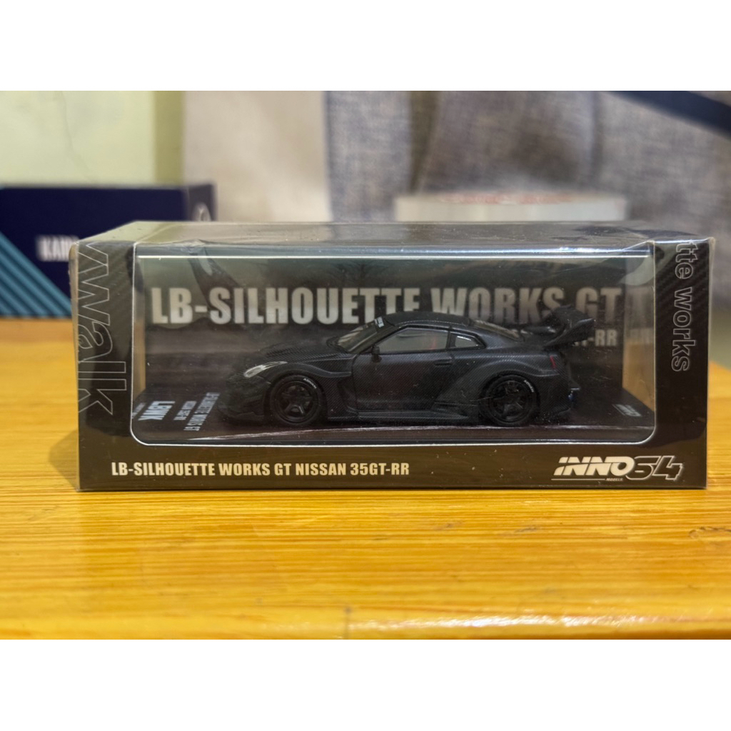 INNO64 Nissan R35 LB SILHOUETTES Carbon