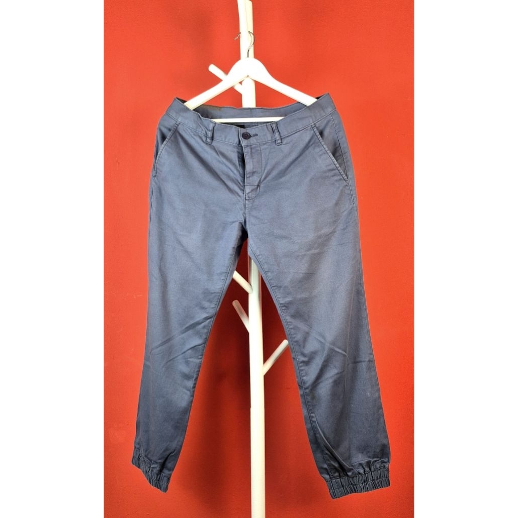 TIRA JEANS Celana Jogger Pria