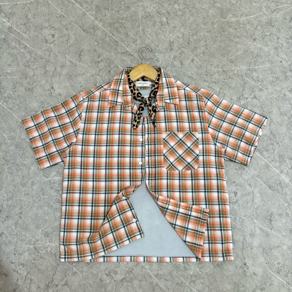 kemeja boxy urban white size M