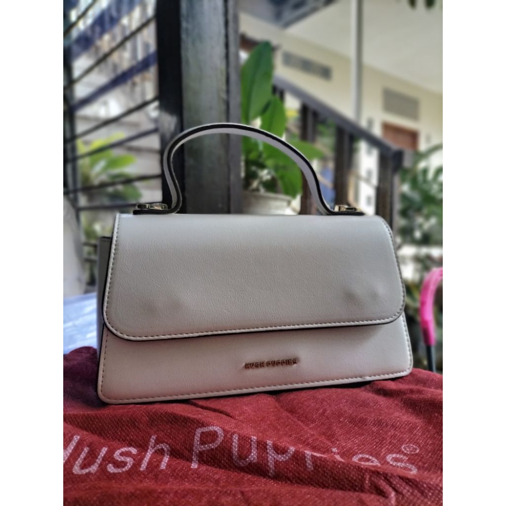 preloved tas Hush Puppies