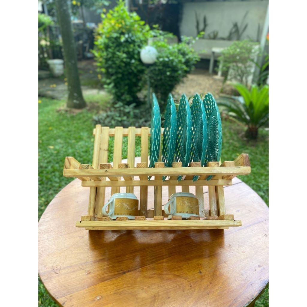 Rak Piring Lipat kayu jati belanda pernis