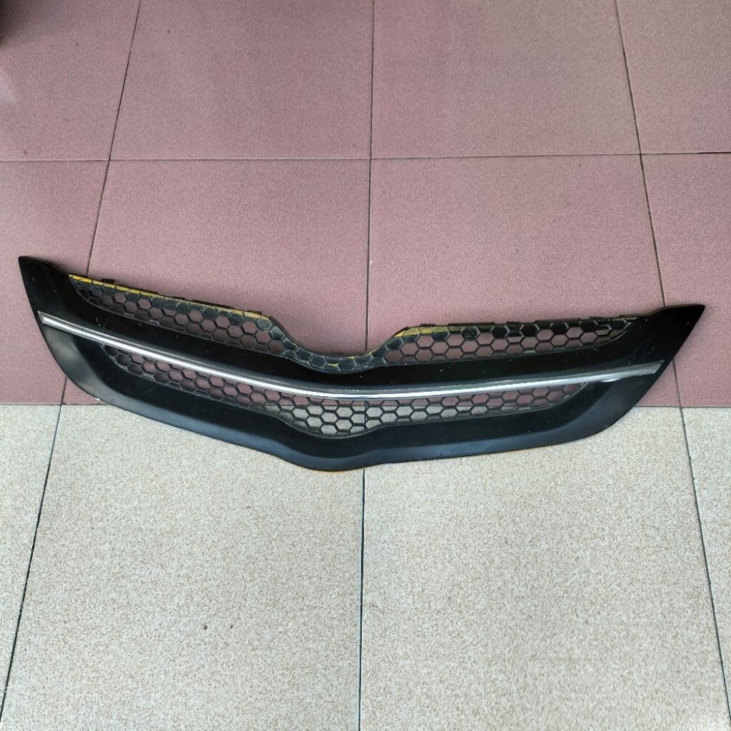 grille grill toyota vios limo gen2 original secend