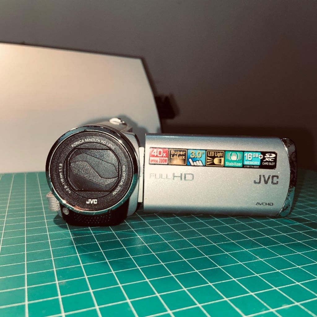 [Bekas] Handycam JVC Everio Full HD AVCHD Camcorder