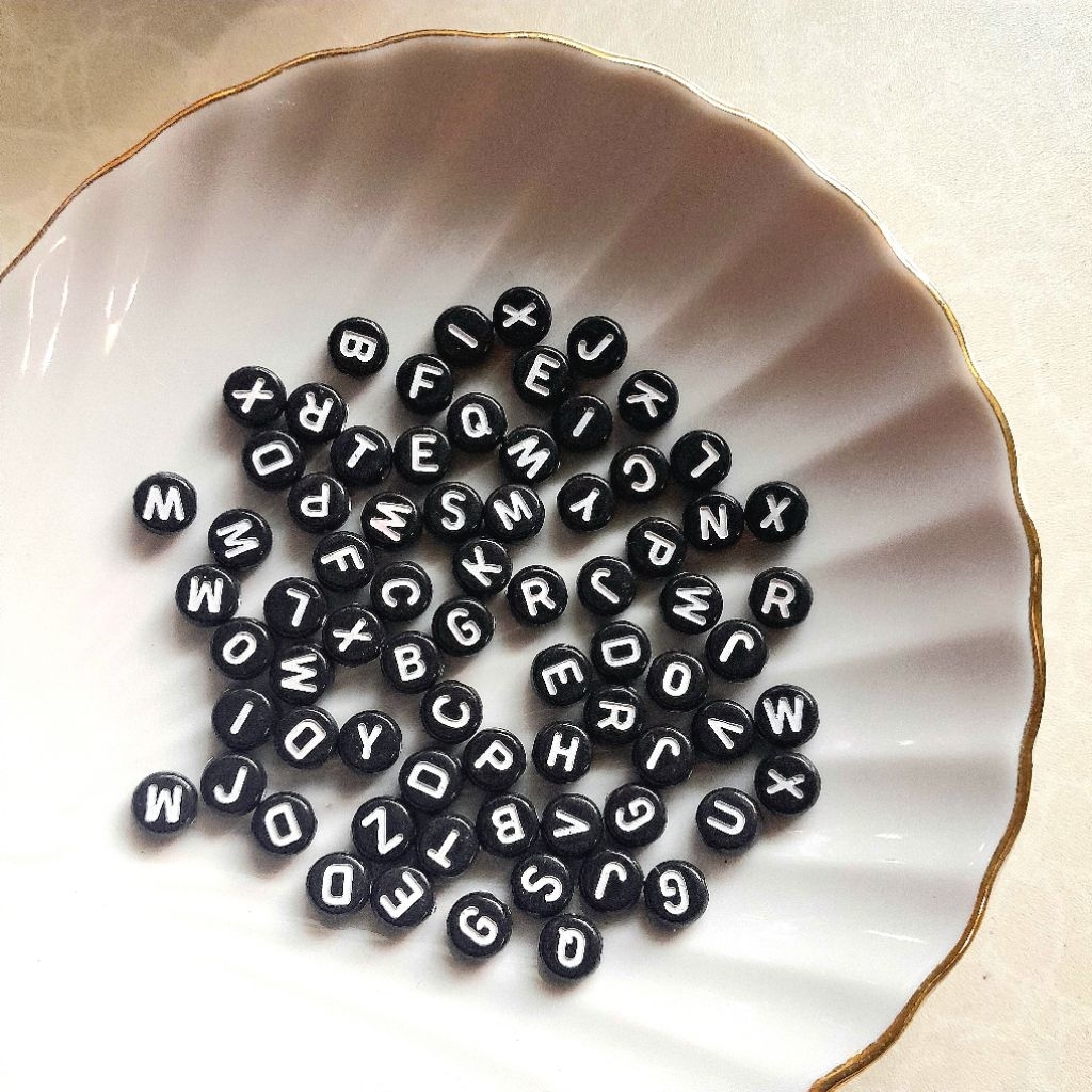 RANDOM INISIAL 100 pcs | TAMBAHAN  HURUF ATAU INISIAL UNTUK GELANG KALUNG ATAU CINCIN DLL | MANIK HU