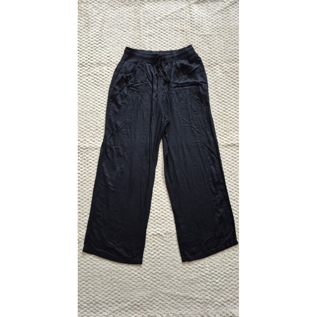 celana rayon (UNIQLO) hitam pekat