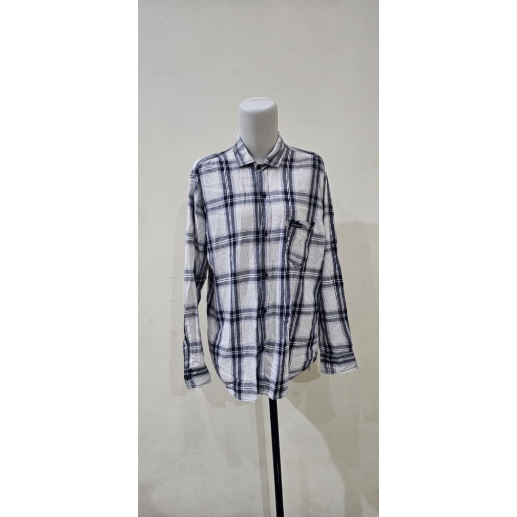 preloved kemeja pria volcom warna abu