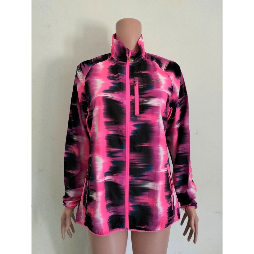 PRELOVED JACKET PARASUT RUNNING SPORTY (PUMA)