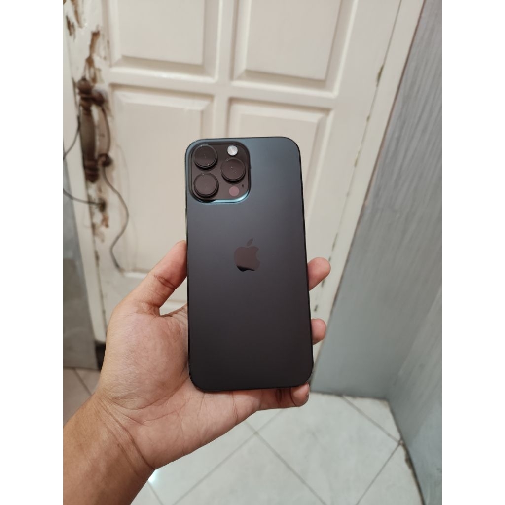 iPhone 16 Pro Max 512gb black bypass