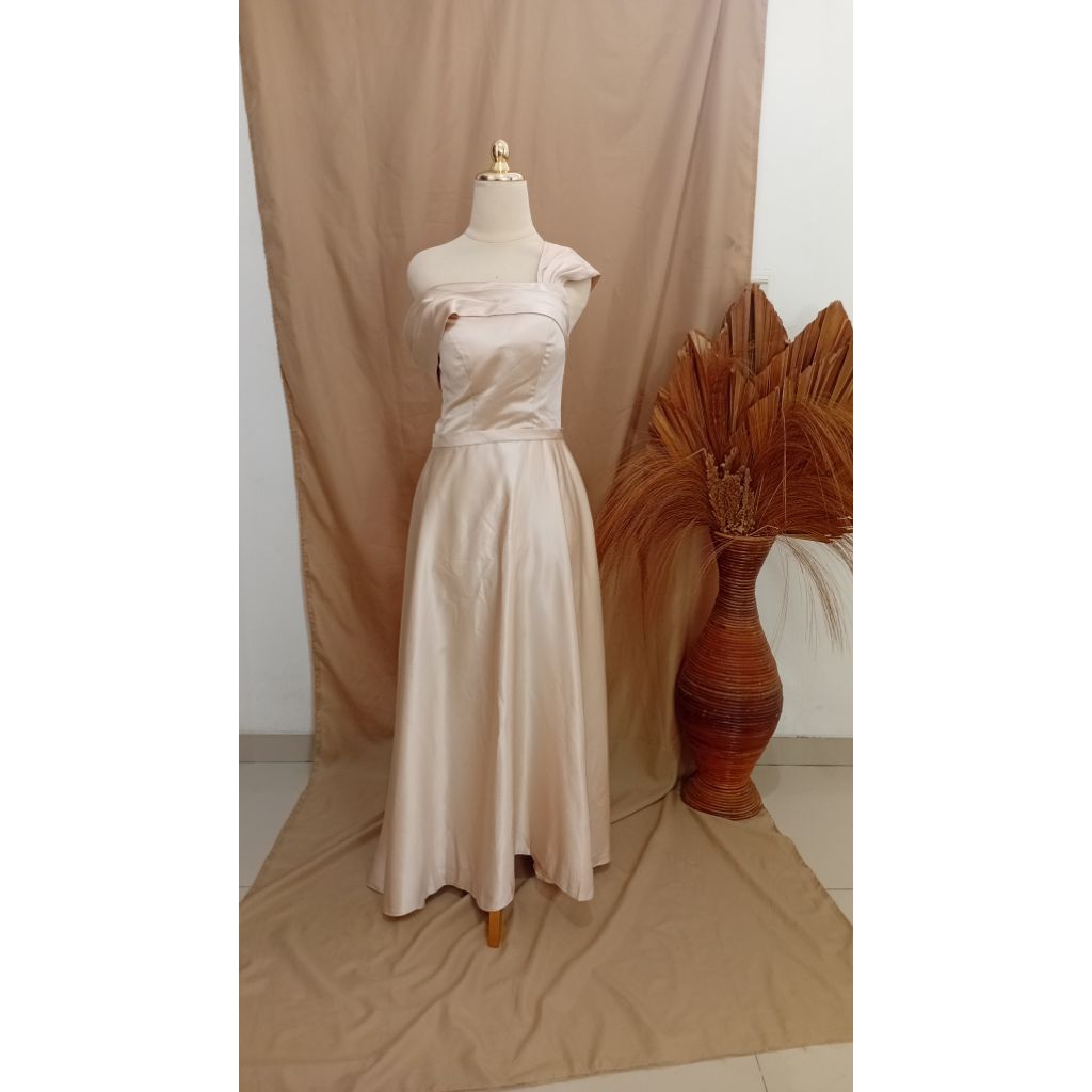 sewa gaun rose gold-sewa gaun pesta-sewa gaun prewed-sewa gaun keluarga