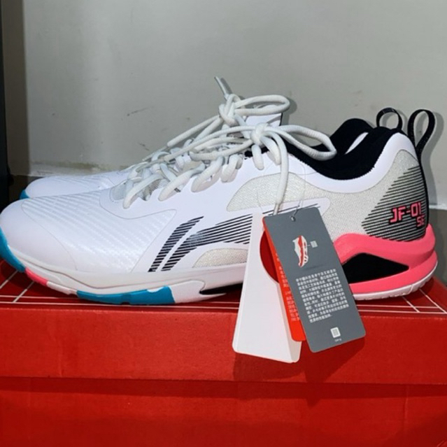 Sepatu Badminton Lining JF-01 SE / Blast SE AYZSO18-3 White black