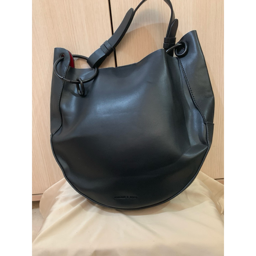 Charles n Keith Hobo
