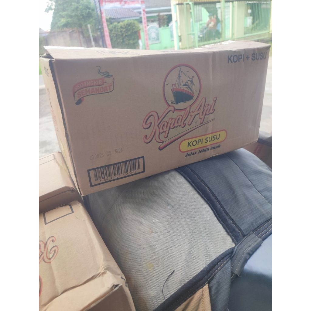 Kopi Kapal Api Susu 1 Dus
