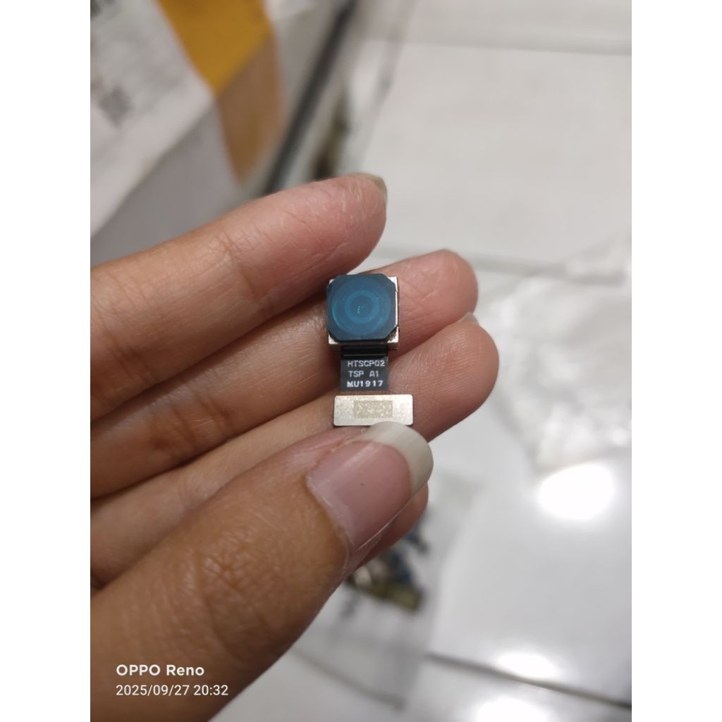 KAMERA BELAKANG/BIG CAMERA/BACK CAMERA RELME 3 (ORI BAWAAN)