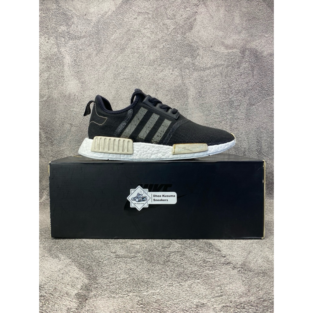 Sepatu Second Adidas NMD R1 Black Charcoal Boost Size 41 /3 Original Guarantee 100%