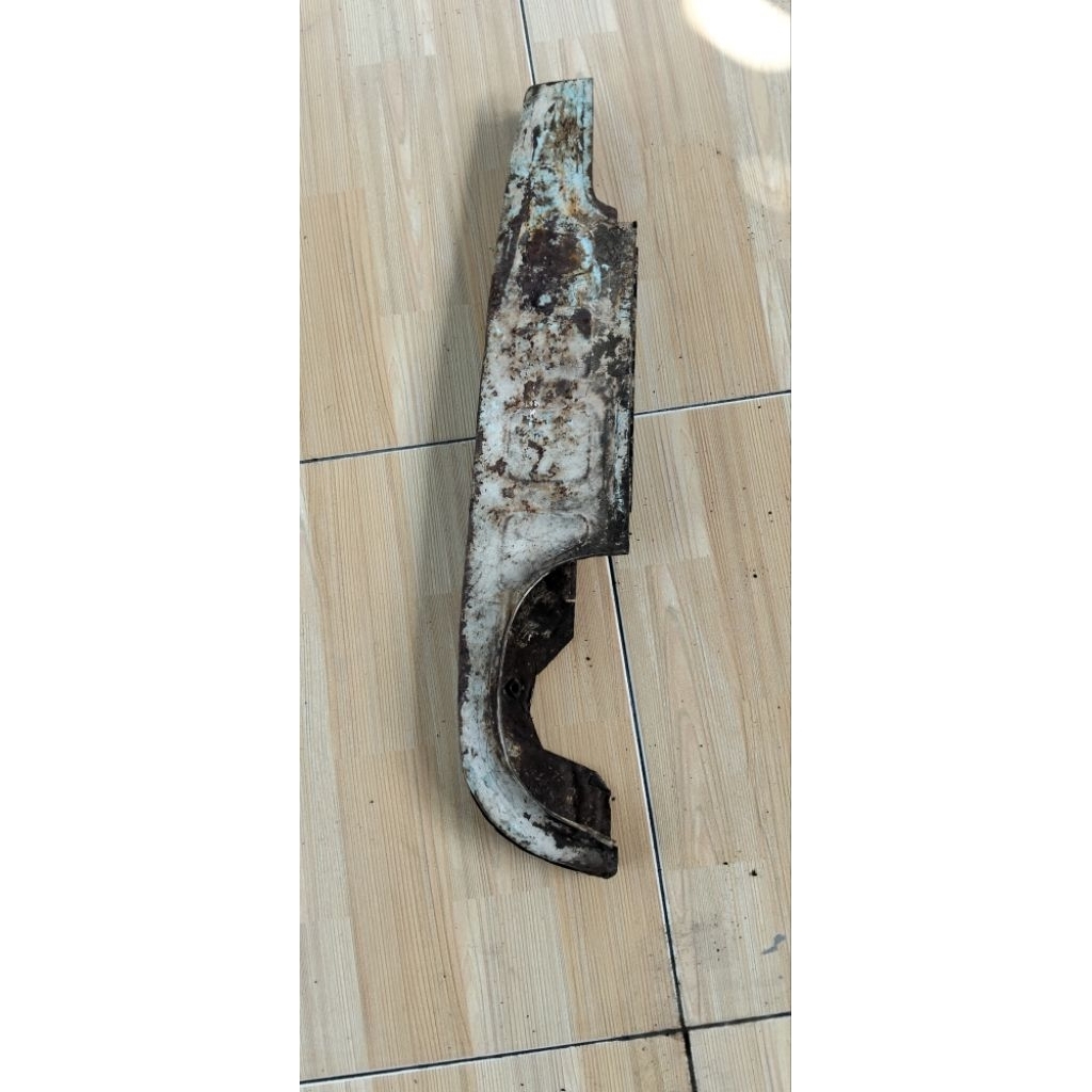 Honda c70 c700 c800 tutup rantai katengkas shock pendek original bekas