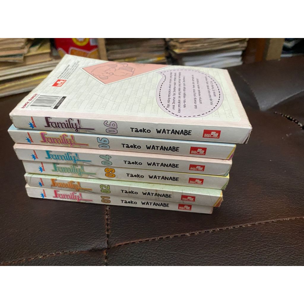 Komik Family Deluxe 1-6 - Taeko Watanabe