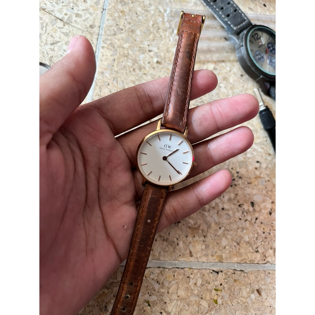 Daniel Wellington wanita Klasik Preloved