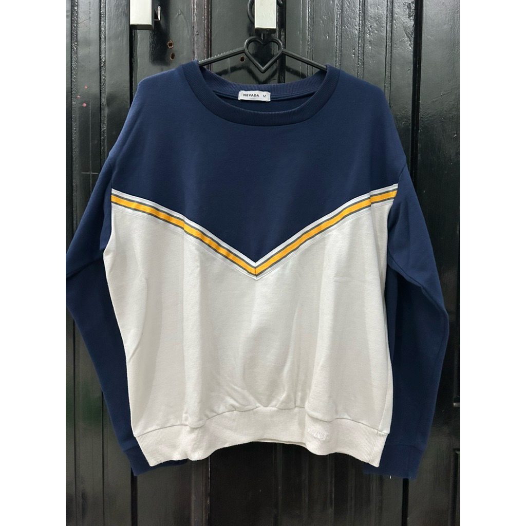 preloved sweater nevada