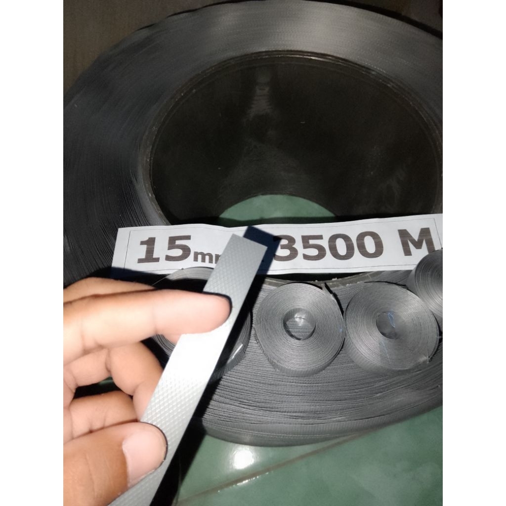 Tali peti / sendaren layangan