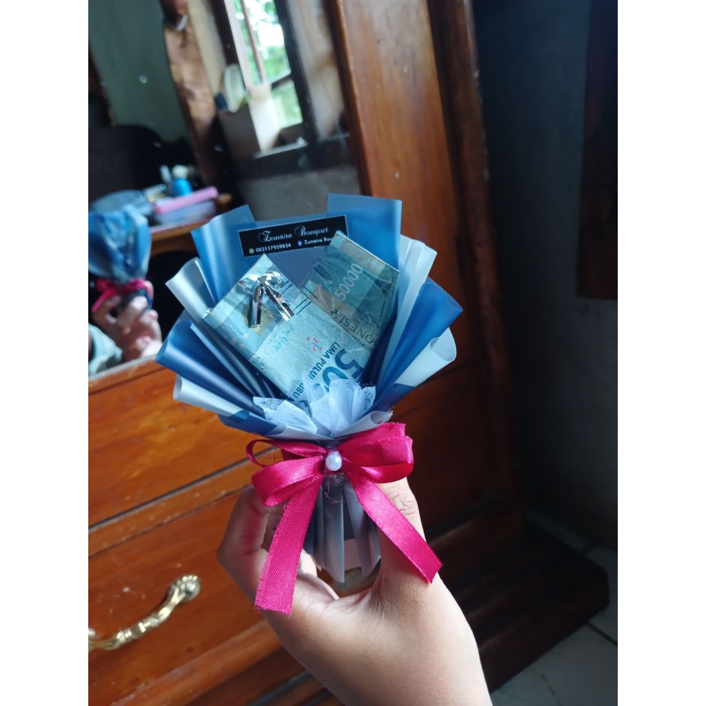 BOUQUET MINI LOVE (1 lmbr uang)