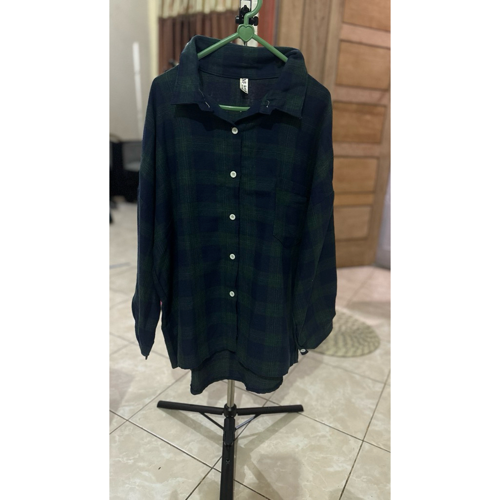 kemeja flanel wanita ( preloved )