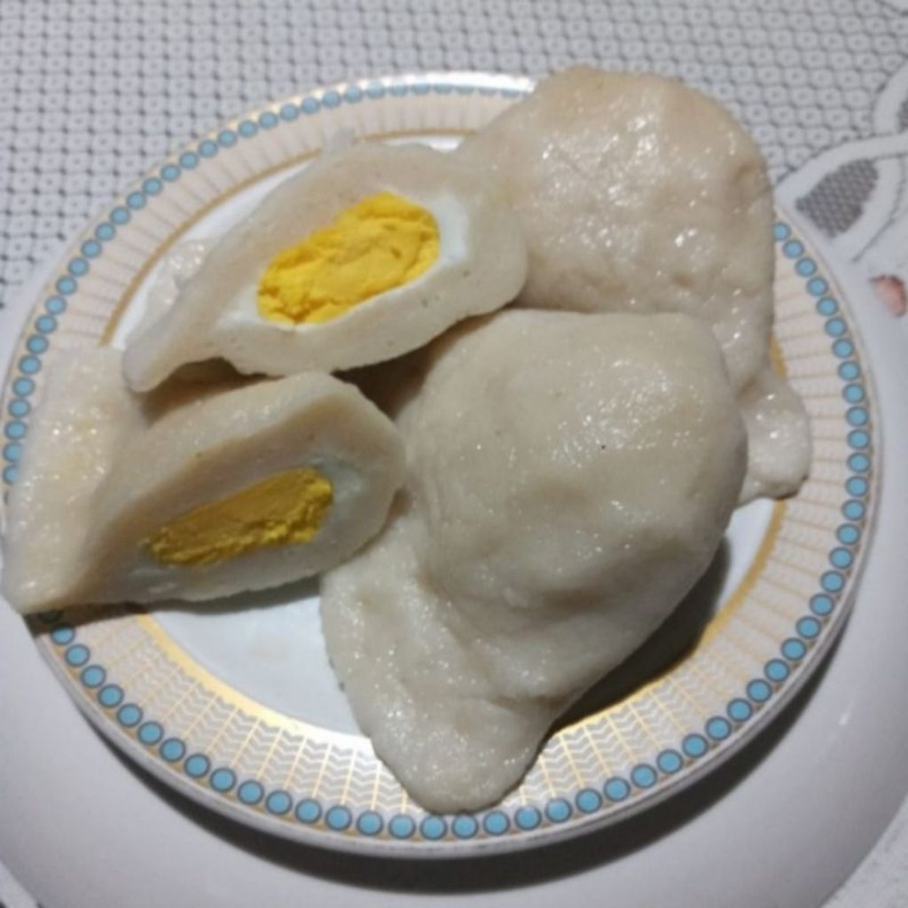 Pempek Kapal Selam Besar dan pempek kapal selam mini