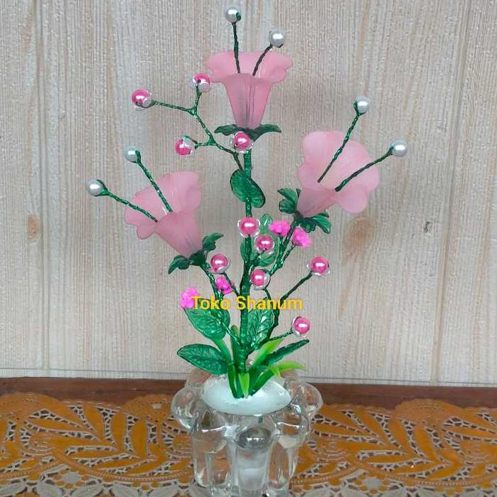 Pot+ bunga lili besar/Bunga akrilik/prakarya