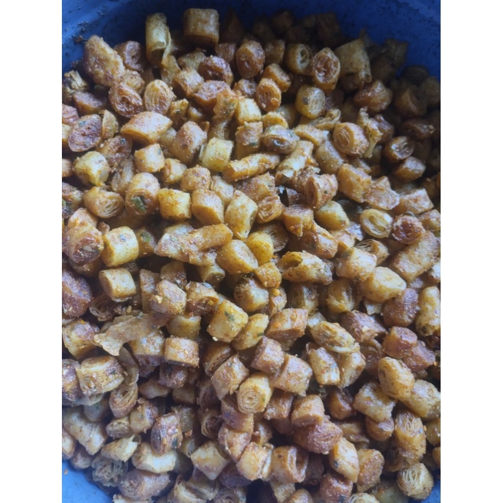 Lumring (Lumpia kering) pedas