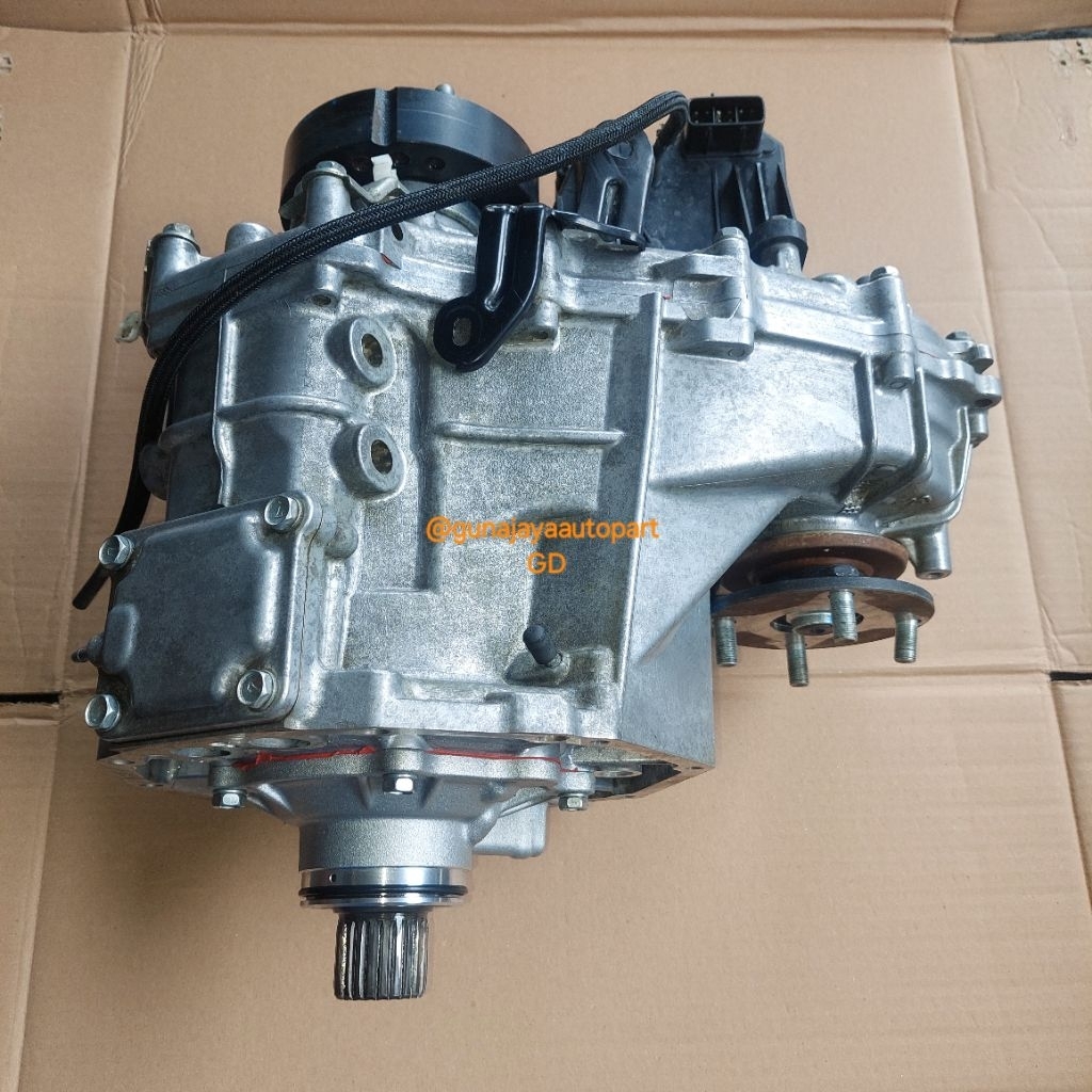 gearbox transfercase tc 4x4 4wd komplit actuator toyota fortuner vrz hilux revo diesel manual 2.4 2g
