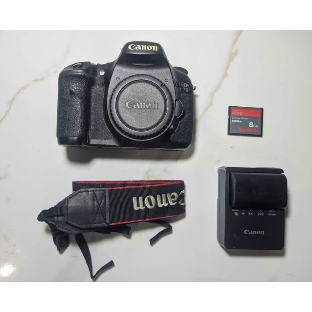 Canon 7D APSD (BODY ONLY) Bekas pemakaian