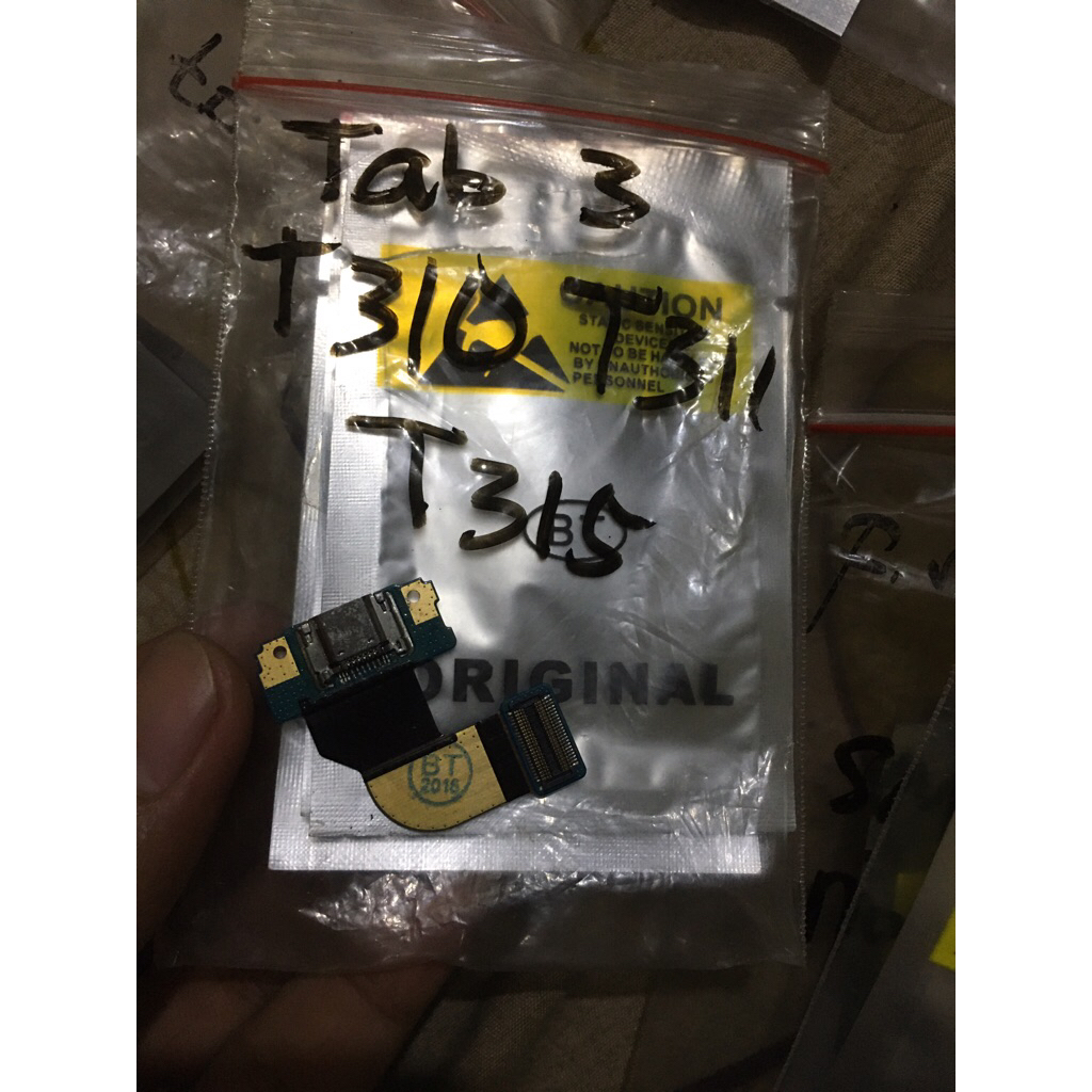 fleksibel konektor cas samsung Sm-t310 t311 t315 tab 3 main board charger papan charge kon con usb f