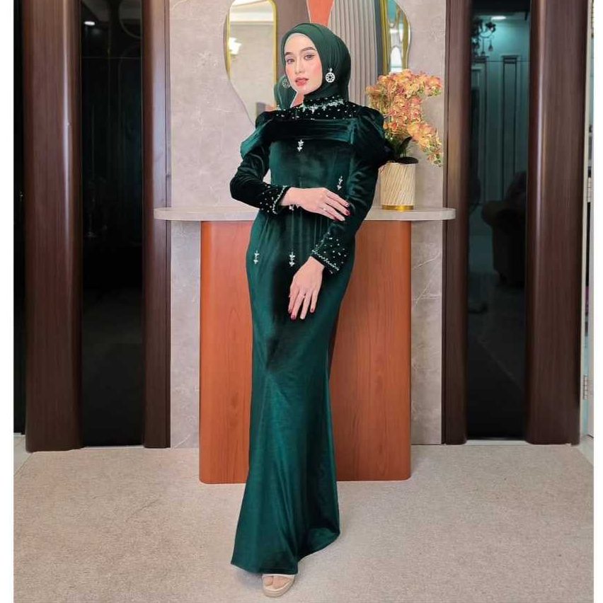 Sadera Dress Burgundy/Mahogany Viral Mewah Elegan Terbaru 2025 Matt Velvet Kombinasi Payet Mutiara /
