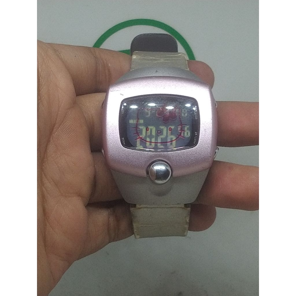 $eiko alba spoon X sanrio hello kitty original (RARE ITEM) not tank military diver