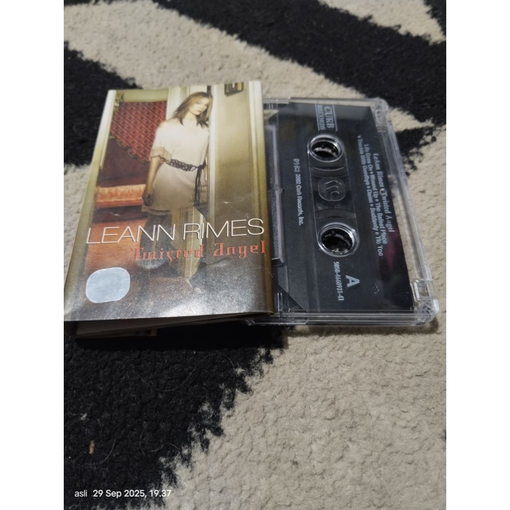 kaset pita leann rimes / twisted angel