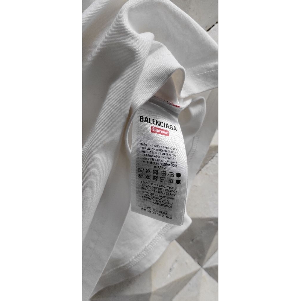 Kaos Balenciaga Supreme Original