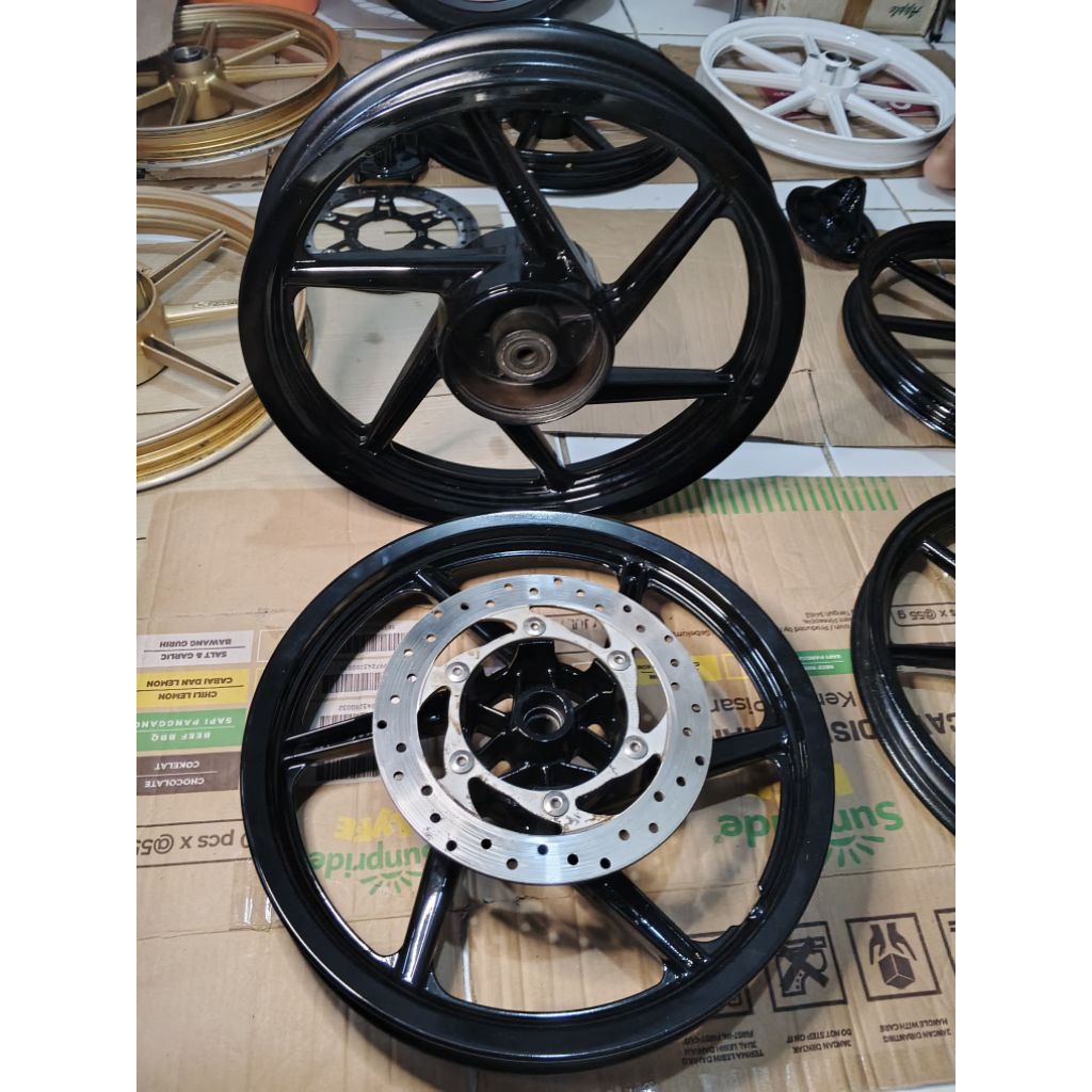 velg pulsar 180 ring 17 original copotan set lengkap