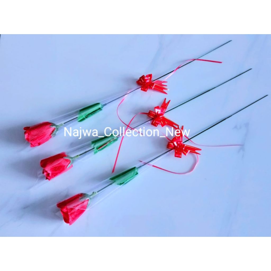 Buket Bunga Mawar Palsu // Bucket Bunga Mawar Palsu  Kemas Plastik// Bunga Mawar Artifisial Murah Gr