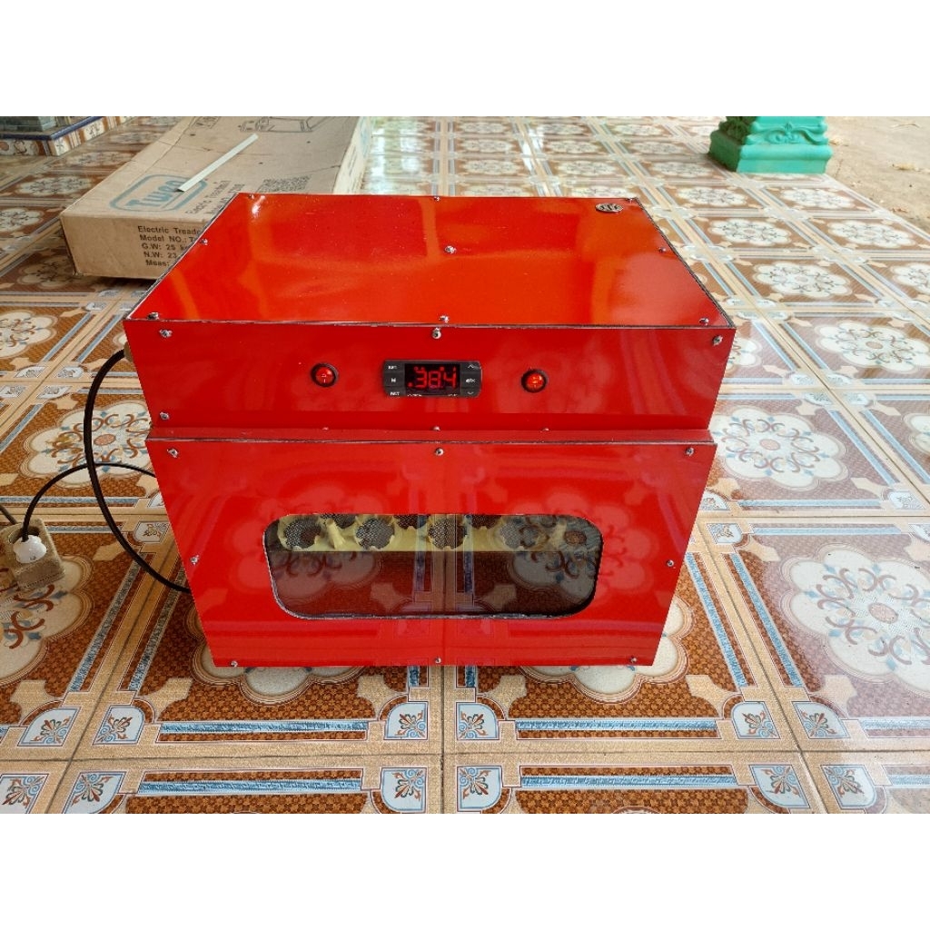 Mesin tetas 50 butir full otomatis