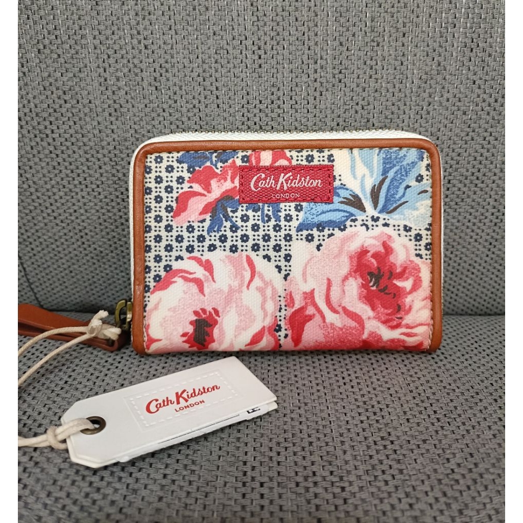 Ready NEW with little defect Cath Kidston Mini Zip Wallet Rose