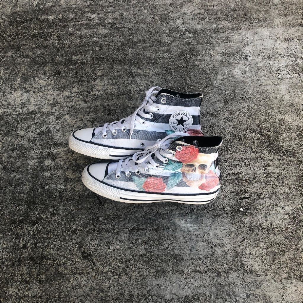 Converse Chuck Taylor All Stars Skull & Roses second