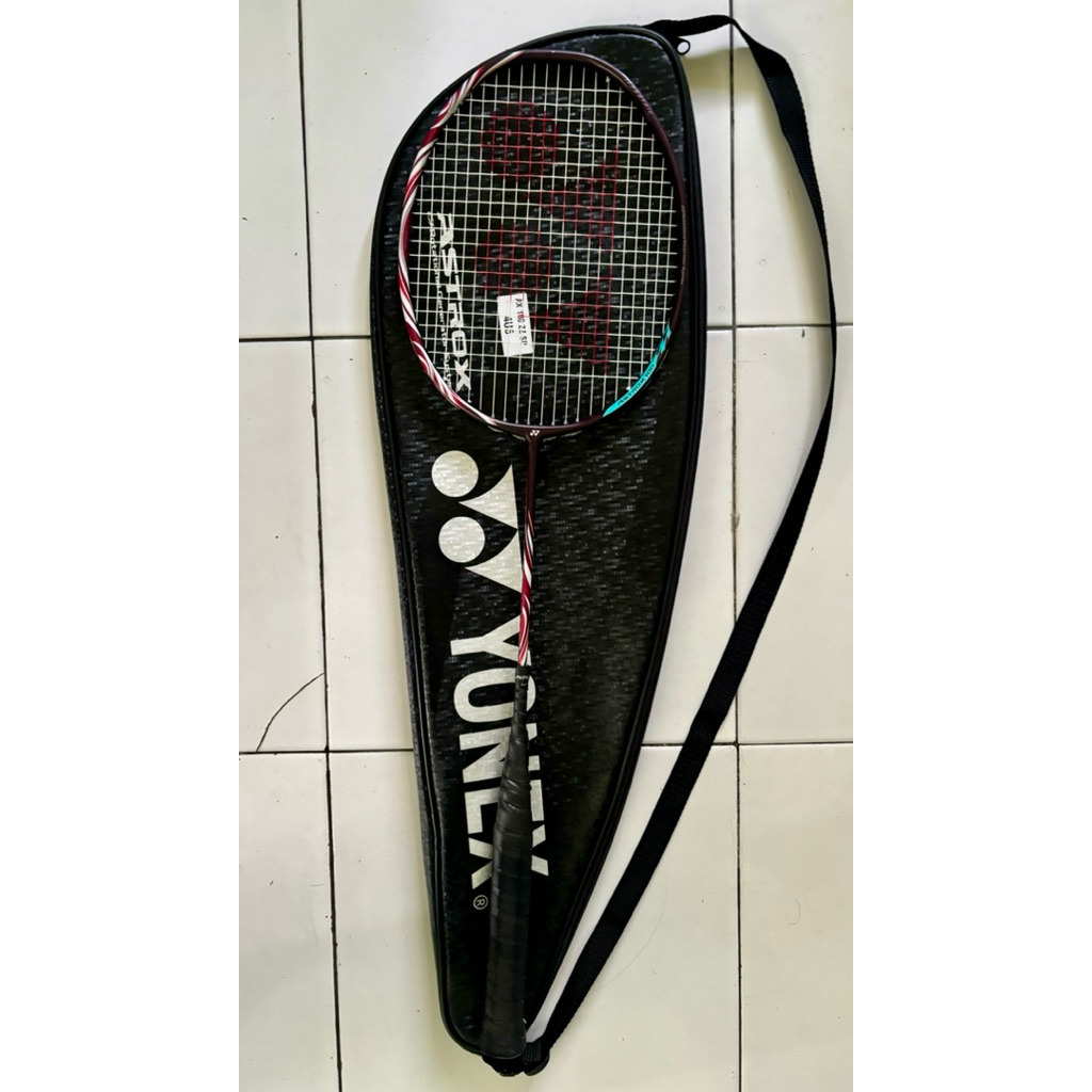 Yonex Astrox 100zz original bekas