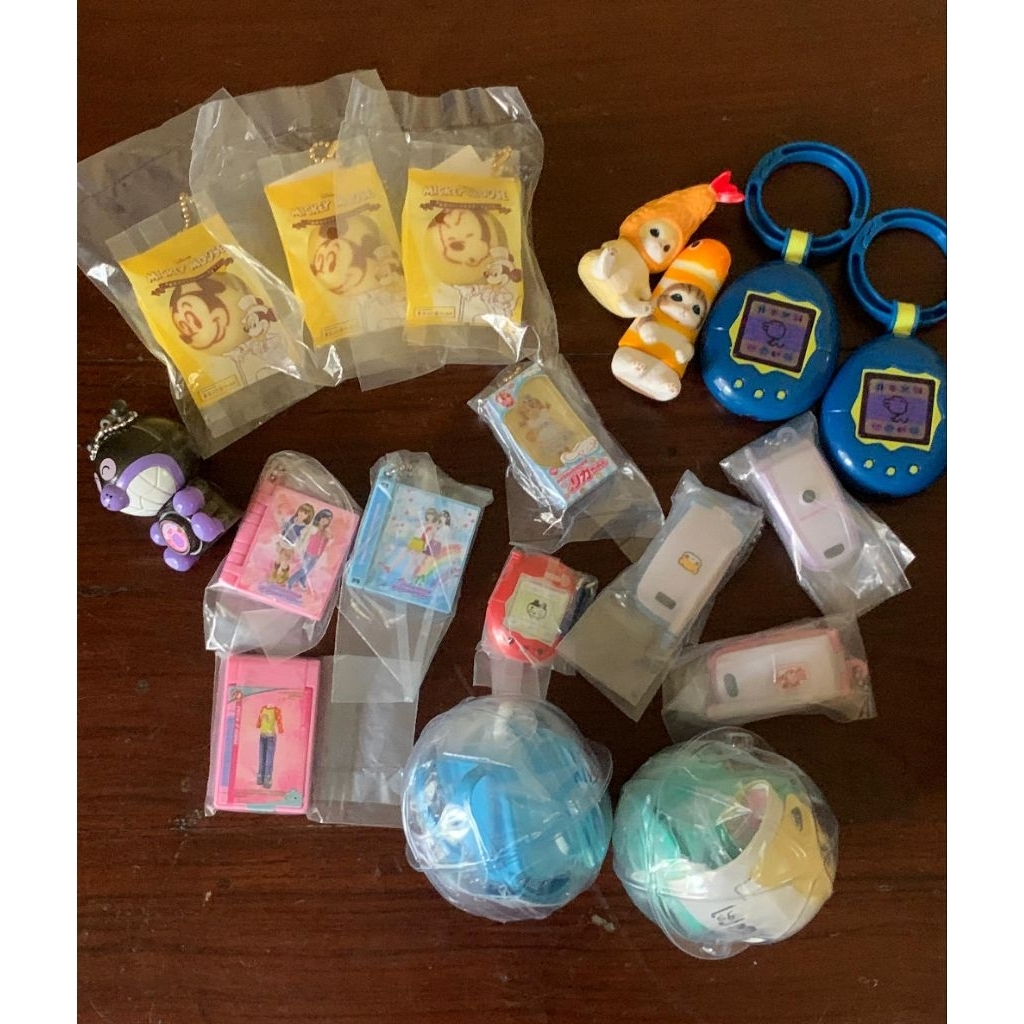 trinkets japan | gotochi | tamagotchi | mofusand | gachapon | flip phone keychain | maruko strap