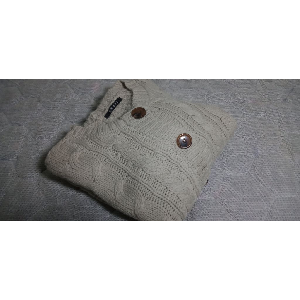 Cardi kepang cream brand ingni