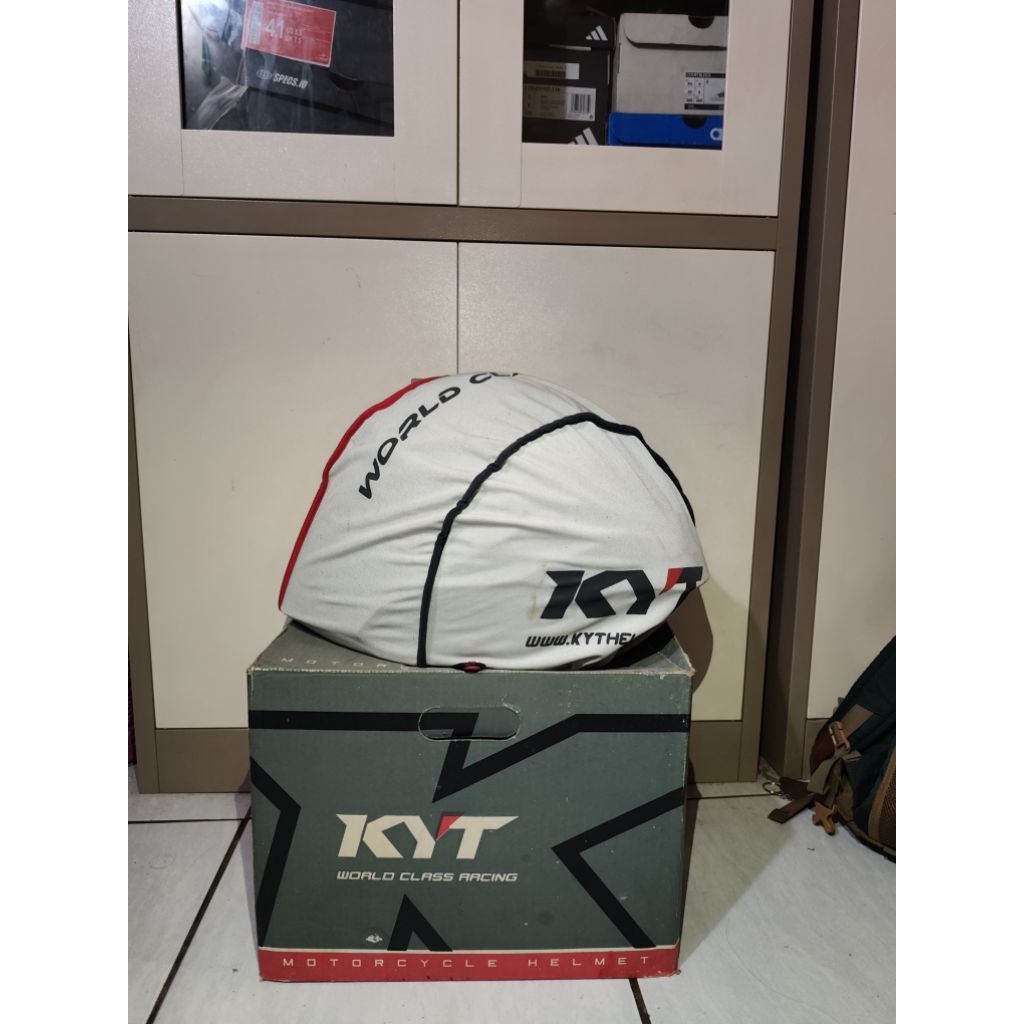 Helm second KYT NFJ