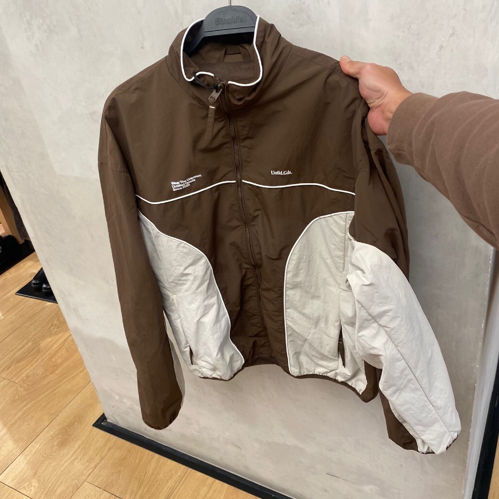 Jastipp. Jacket Zipper Bershka (MAN)