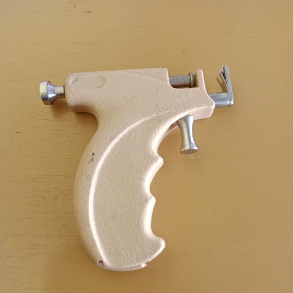 Alat Tindik Telinga Hidung Pusar, Alat Keamanan Tindik Telinga