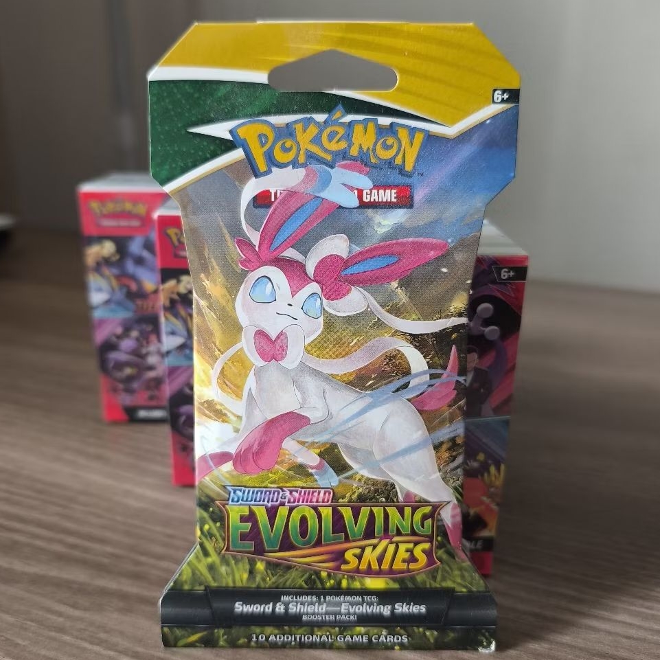 (Ready) Pokemon Evolving Skies Sleeved Booster Pack