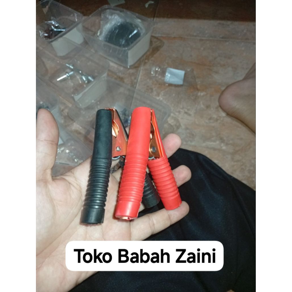 Jepitan Aki Buaya Besar Merah Hitam (Sepasang) 100A