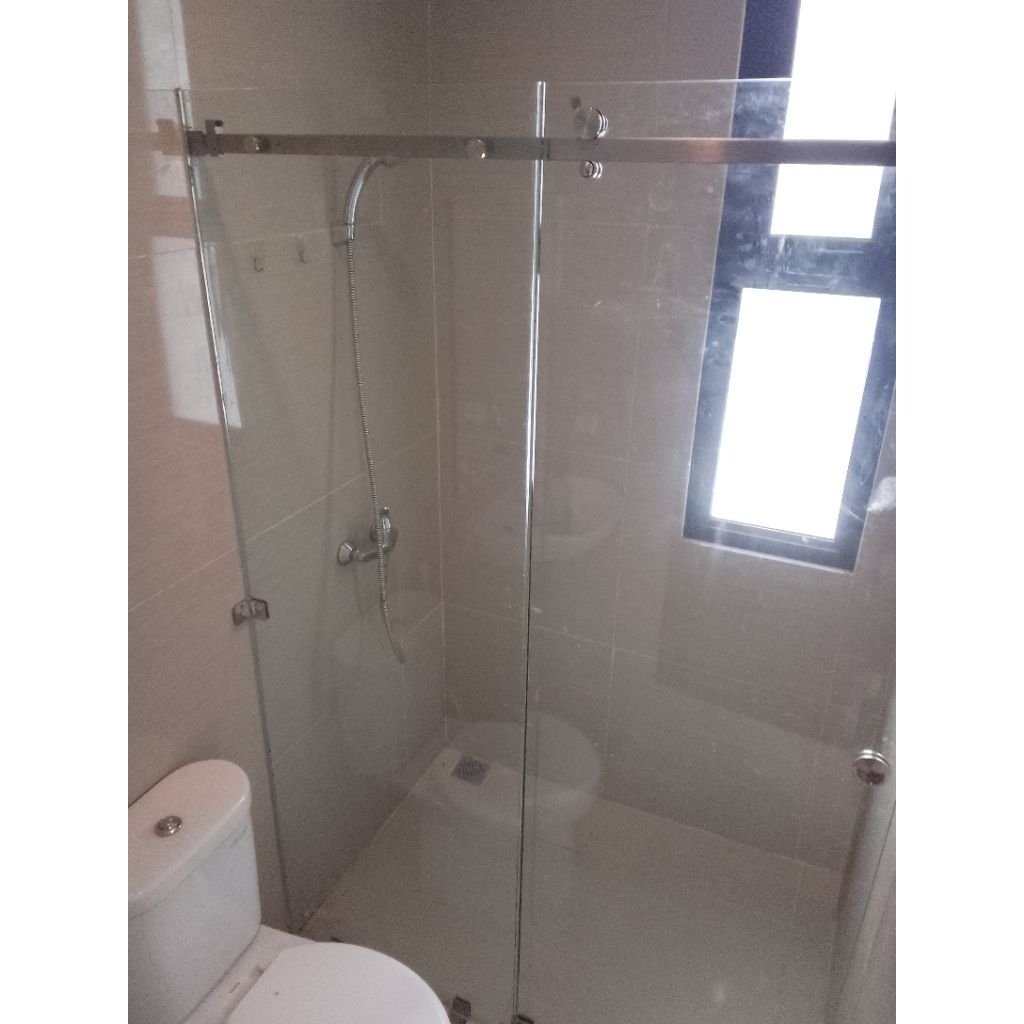 Shower Box Kamar Mandi Pintu Sliding/Geser Kaca tempered 8mm
